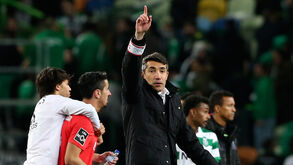 Benfica luta por série histórica