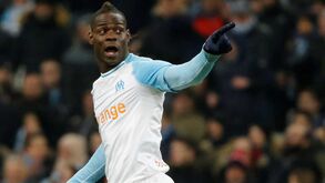 Balotelli sai em defesa de Kean e 'ameaça' Bonucci: «Tens sorte que eu não estava lá!» 