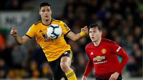 Wolverhampton confirma compra de Raúl Jiménez e Benfica recebe verba astronómica