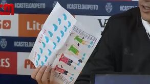 Bruno Lage mostrou desenho de uma criança na sala de imprensa: «Adultos também vão perceber»