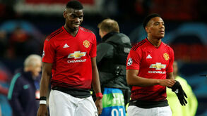 Pogba 'fez a cama' a Mourinho e dizem querer fazer o mesmo a Solskjaer: as imagens que dão força aos rumores