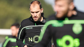 Bas Dost e Borja falham Aves