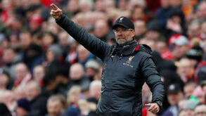 Os jogadores que estão com um pé fora do Liverpool: será que ainda vão agradar a Klopp?