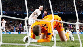 De Gea com muitas culpas no segundo golo de Messi