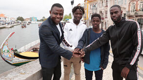 Filho de peixe fugiu aos tubarões