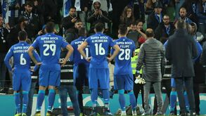 Ânimos exaltados no final e Sérgio Conceição contestado