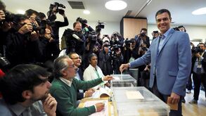 Espanha: sondagens avançam vitória de  Sánchez mas não dão maioria a ninguém