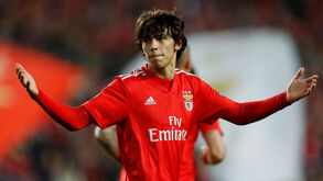 Espanhóis dizem que Manchester United vai 'roubar' João Félix ao Real Madrid