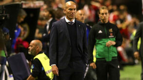 Zidane fora de si: «A imagem que passámos foi muito má e há que pedir desculpas»