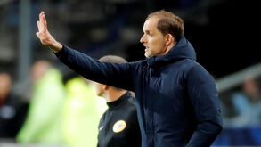 Treinador do PSG critica agressão de Neymar a adepto: «Não se pode fazer uma coisa daquelas»