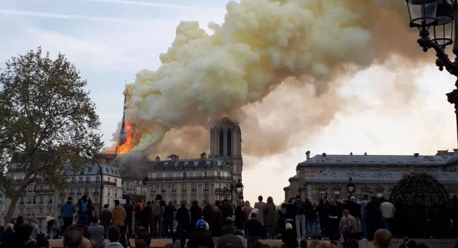 Incêndio na Catedral de Notre-Dame