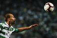 Bas Dost - O elevado vencimento do holandês é uma das questões que mais pesa sobre a decisão em torno do seu futuro. Se sair entrará um reforço de topo.