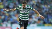 Sebastián Coates - A ideia é mantê-lo no plantel, mas se surgir uma boa proposta poderá sair.