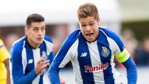 Ajax e Tottenham querem Diogo Queirós