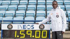 Confirmado: Kipchoge vai tentar quebrar barreira das 2 horas na maratona