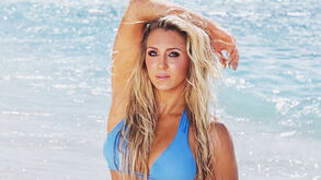 Confirmado noivado de Charlotte Flair