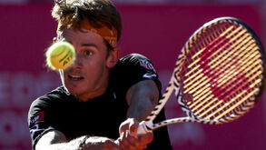 Estoril Open: João Domingues avança para os quartos de final após desistência de Millman