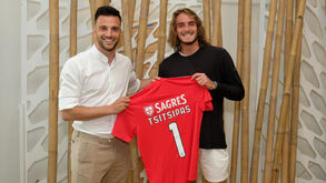 Tsitsipas conheceu Samaris e admitiu: «Agora sou benfiquista»