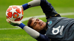 O susto de Casillas pela voz de Felipe, Alex Telles, Soares e Diogo Leite