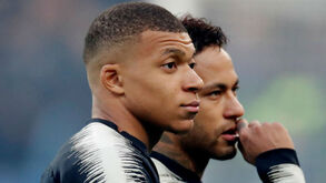 Expulsão de Mbappé vale 3 jogos de suspensão e agressão de Neymar ainda em investigação