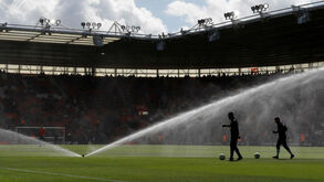 'Four Four Two' aponta 8 jogadores do Championship à Premier League e um é português