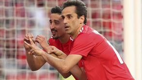 Jonas levantou três dedos e André Almeida fez zero: a explicação para o festejo do último golo