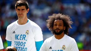 Real Madrid entrou em campo com camisolas de apoio a Casillas