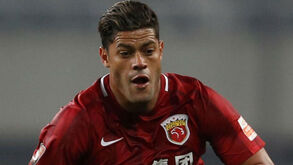 Bis de Hulk mantém Shanghai SIPG 'vivo' na Liga dos Campeões Asiáticos