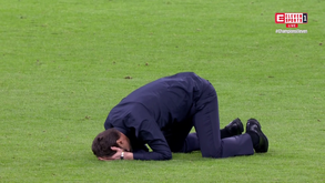 Pochettino ajoelhado e em lágrimas após golo que coloca Tottenham na final da Champions