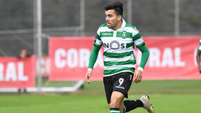 Lateral em agenda e Acuña no mercado