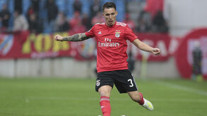 Regresso de Grimaldo fora de equação