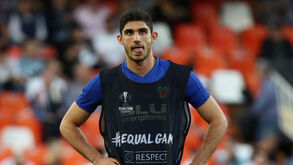 Gonçalo Guedes envolvido em acidente: Ferrari do jogador do Valencia embateu em moto