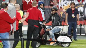 «Andámos tantas vezes à procura dele e nunca aparece»: a reação de Vieira com Eliseu no relvado