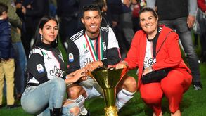 Juventus empatou mas Cristiano Ronaldo levantou dois troféus no mesmo dia