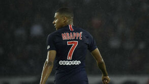 Mbappé quer estatuto de estrela para continuar no PSG