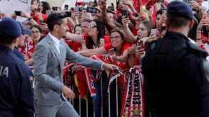 Elas pediram, André Almeida fez-lhes a vontade: o original pedido ao jogador do Benfica