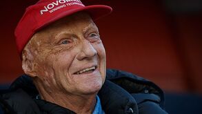 «Rimos, chorámos, confiámos, sofremos com ele»: família de Niki Lauda recorda piloto de F1