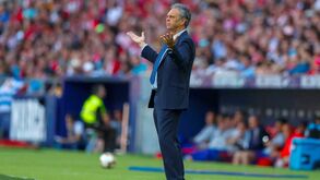Joaquín Caparrós deixa comando técnico para integrar estrutura do Sevilha