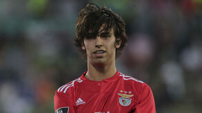 João Félix: da praxe no balneário à nova hora para ir a centros comerciais