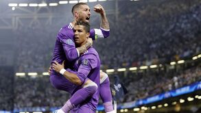 Ronaldo alicia Sergio Ramos para Turim