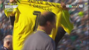 Soares marcou e Sérgio Conceição foi logo buscar a camisola de Casillas