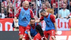 Renato Sanches despede-se de três 