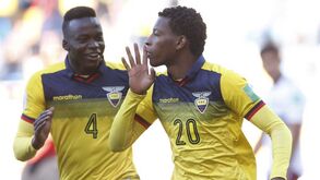 Anfitriã Polónia, Japão e Colômbia confirmam presença na próxima fase