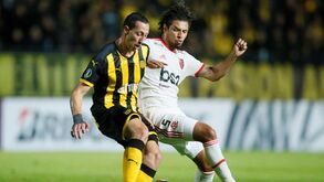 Peñarol ainda tenta Lema