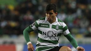 Sporting salda dívida por Acuña