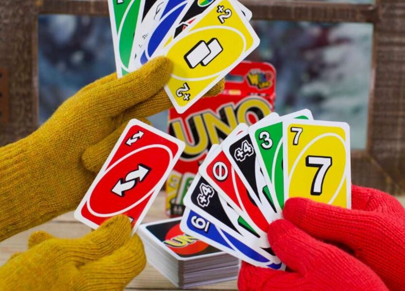 Preços baixos em 4 Jogadores Uno 2 Jogadores Contemporâneo de Jogos de  Cartas