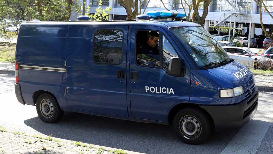 Polícia