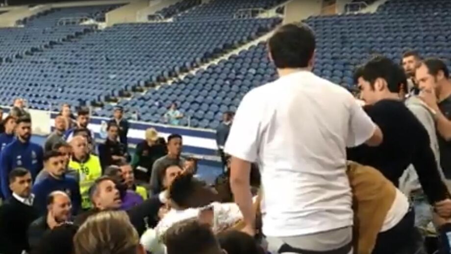 Equipa técnica também presente junto da bancada