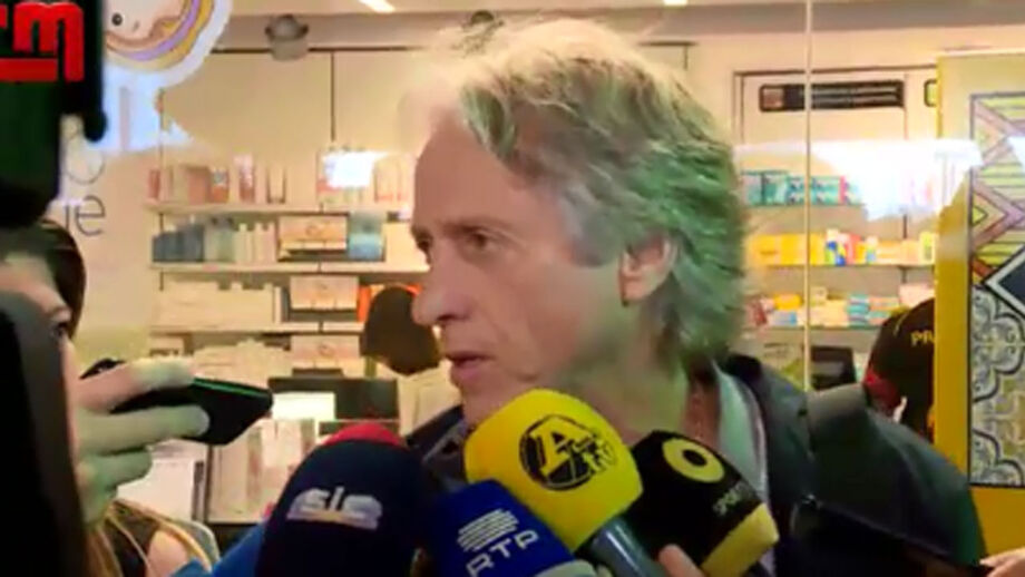 Jorge Jesus admitiu que o seu futuro pode passar pelo Flamengo, equipa do campeonato brasileiro, que considera ser "um plano A"