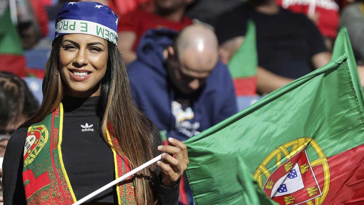 Красивые португалки. В португалии родился. Португальцы люди. В португалии родился. Сон родить мертвого ребенка.